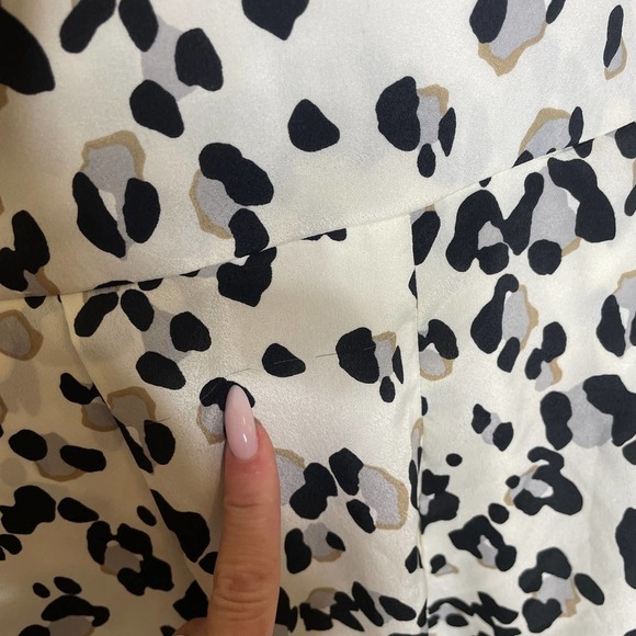 Bebe Romper jumpsuit cross over wrap animal print gray/black back zip SZ LG - Picture 11 of 11